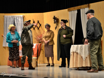 El que ríe el último... ¡Se casa!