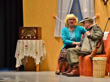 El que ríe el último... ¡Se casa!