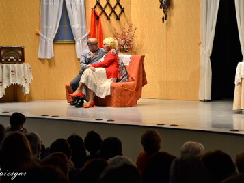 El que ríe el último... ¡Se casa!