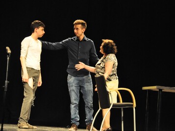 Una cerveza para tres