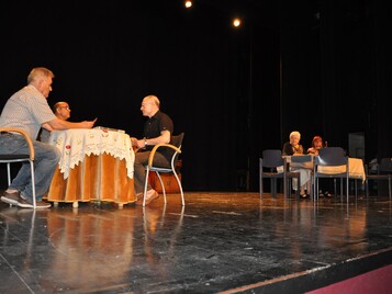 Una cerveza para tres