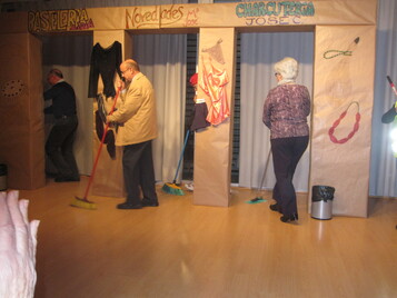 Besitos a los perros, patadas a los niños