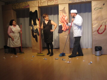 Besitos a los perros, patadas a los niños